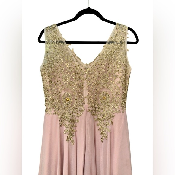 Fiesta Fashion Dress - Picture 6 of 7